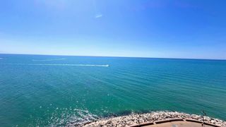 Studiowohnung in El Bajondillo. Magnífico estudio loft en primera línea de playa  torremolinos