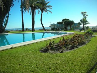 Monolocale in El Bajondillo. Magnífico estudio loft en primera línea de playa  torremolinos