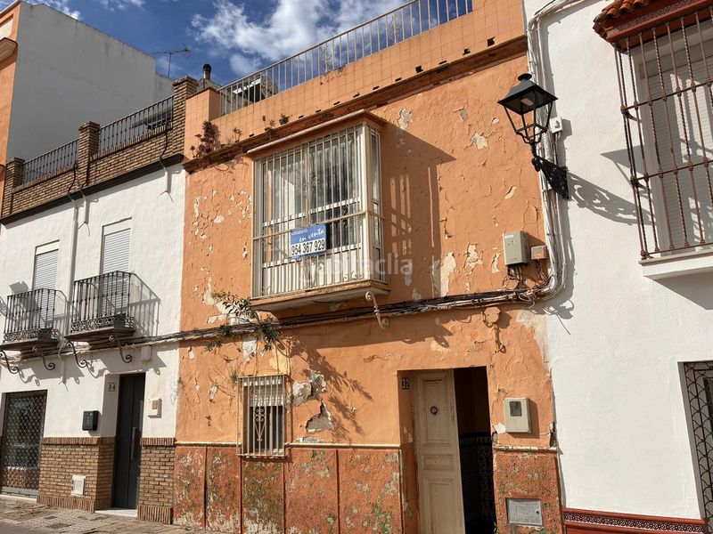 Foto 8cd17554-fb50-4023-8c9a-7f0a866d7f1c. Casa adossada a Marchena