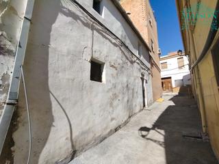 Reihenhaus  Carrer de la mare de du del roser. Casa adosada a reformar en venta en la vall de ux