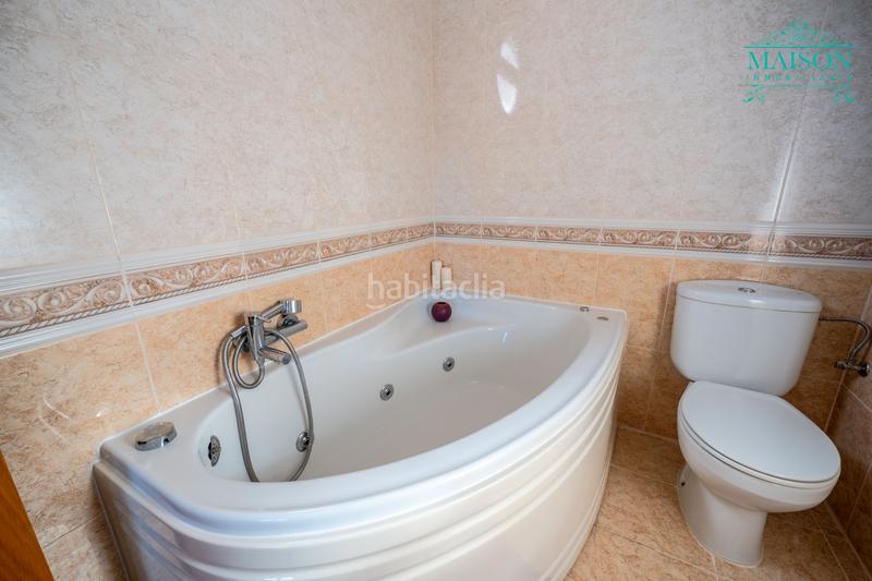 Foto a885bed9-9755-44ae-a653-b98a368e9a05. Chalet avec chauffage parking dans Galápagos