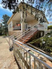 Lloguer Xalet  Calle de río tajo. Chalet independiente en alquiler en las colinas - el casar