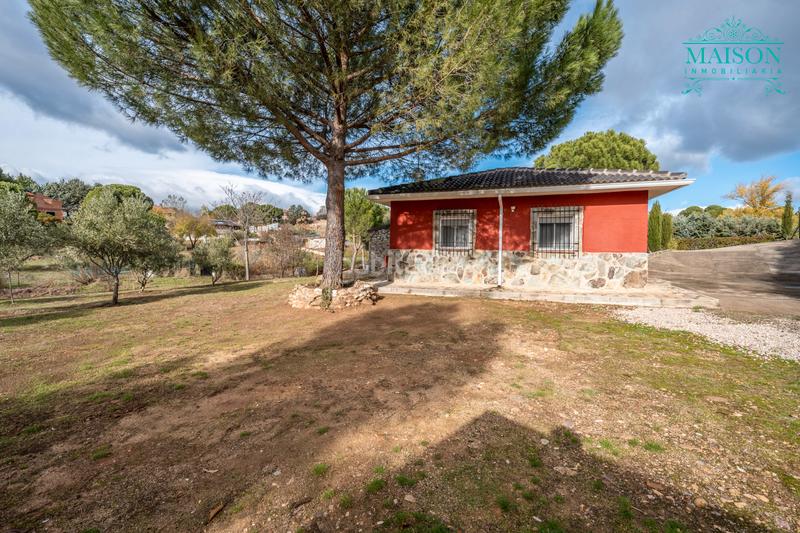 Foto 72e7271a-91e3-4c55-a439-e3c1a695db7e. Chalet avec cheminée chauffage piscine dans Uceda