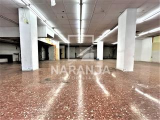 Rent Business premise in Centre. Local comercial en esglèsia major, santa coloma de gramenet
