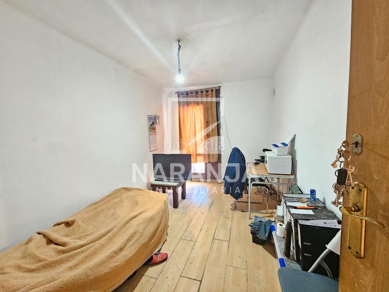 Foto bb9632e3-e85c-4744-944d-23f7f8c26ae5. Etagenwohnung in Trinitat Vella Barcelona