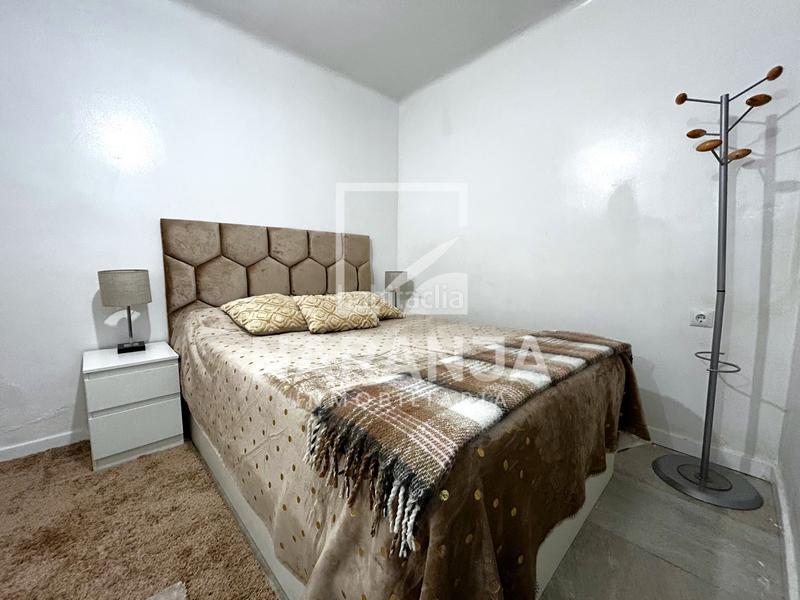 Foto ef7dab09-9b33-498e-9d89-3fa03d7ee1d2. Piso local vivienda con patio en Singuerlín, en Singuerlín Santa Coloma de Gramenet