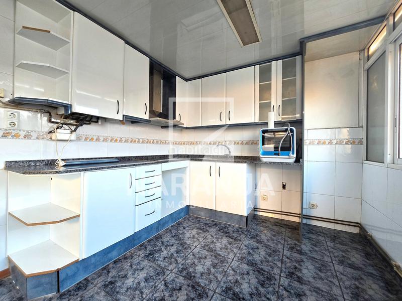 Foto 2884c4b0-216f-40ad-9a8f-b8b939fc0761. Appartement dans Riu Sud Santa Coloma de Gramenet