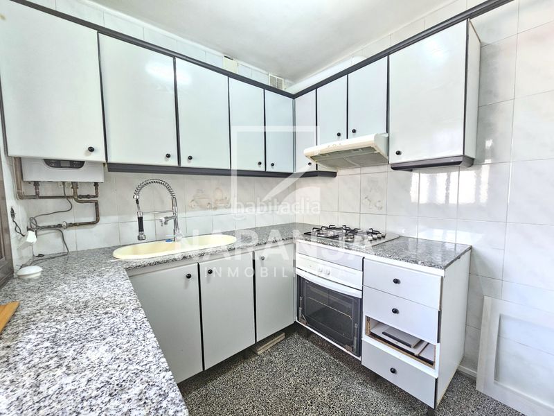 Foto aea65229-e0dd-4753-90f6-2fc6097f35f8. Pis a Trinitat Vella Barcelona