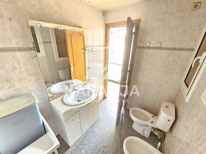 Foto ec4a46e9-2ef0-42b7-b8e4-7a432d132773. Pis a Trinitat Vella Barcelona