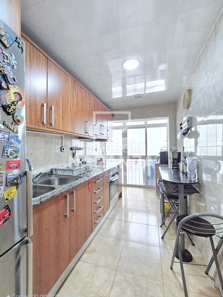 Foto 5c445ec3-68ca-45f1-83c0-9dede4de24d6. Appartement dans Singuerlín Santa Coloma de Gramenet