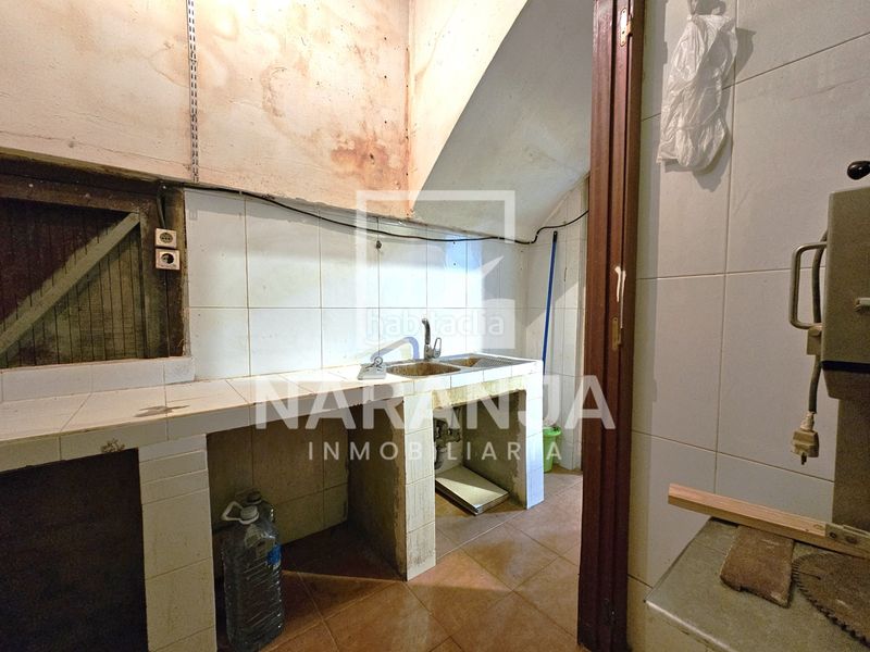 Foto 32a28d39-ba8f-45d8-acbf-095845ab2328. Local comercial a Trinitat Vella Barcelona
