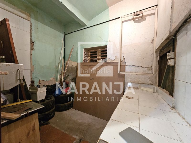 Foto 50b7c91a-b1ec-4356-8441-26961a652ff0. Local comercial a Trinitat Vella Barcelona