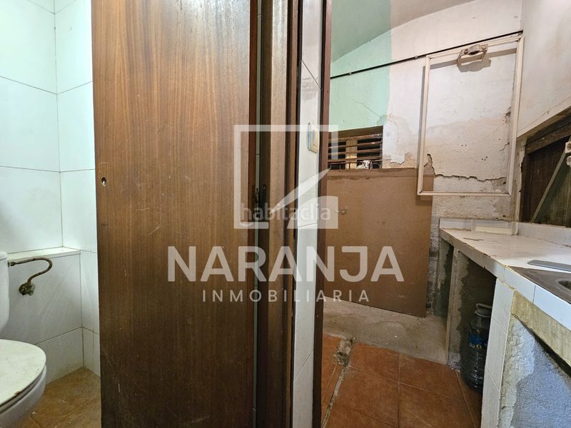 Foto ffd8e811-0359-4670-ab04-773e6dc2ecb4. Local comercial a Trinitat Vella Barcelona