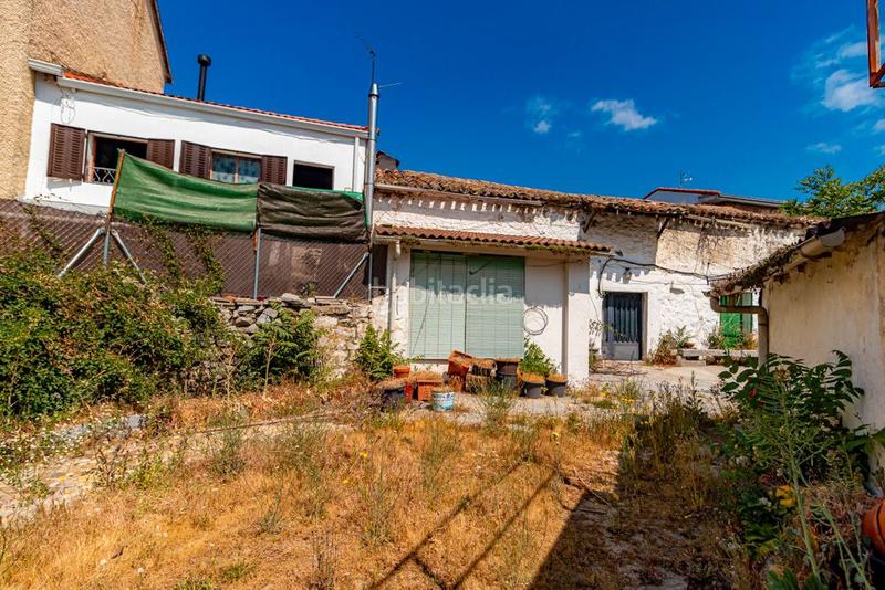 Foto 17d0dd28-8361-4e21-93c3-dfa4fb55aad8. Terreno residencial magnifica casa-solar en venta en el centro ideal para construir promotoras y constructores en Cerceda