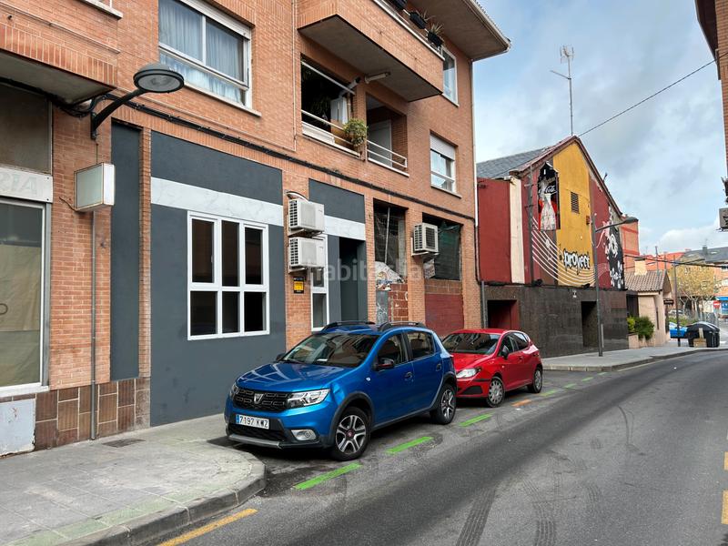 Foto 4da5689f-ab8d-4551-a9b2-a10cbdb581e7. Local comercial magnifico local en pleno centro (ideal para hacer vivienda) ¡oportunidad! se vende local de 95 m2 en la mejor zona de en Galapagar