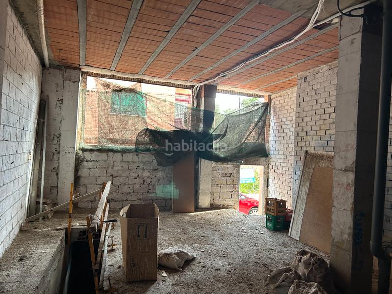 Foto 99f8487d-7b83-4fb6-9ba1-e5f7fa986e44. Local comercial magnifico local en pleno centro (ideal para hacer vivienda) ¡oportunidad! se vende local de 95 m2 en la mejor zona de en Galapagar