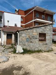 Masia  Calle de la huerta. Oportunidad venta de casa de pueblo en pleno centro de moralzarz