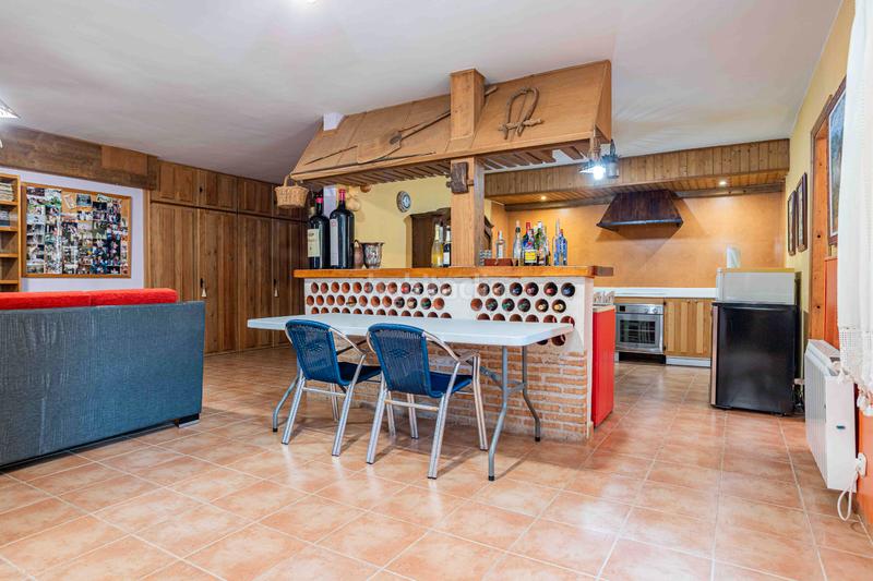 Foto 21829a43-cca9-4d1b-bbe3-1558fa3942d6. Chalet la vivienda que estás buscando para tu familia! espectacular chalet independiente de 400 m2 con piscina sobre parcela de 1.000 m2 en Guadarrama