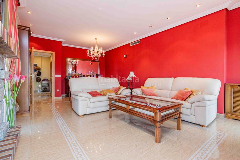 Foto 3c7c83ca-3d62-41b8-85d1-f2ce4fe8fede. Chalet la vivienda que estás buscando para tu familia! espectacular chalet independiente de 400 m2 con piscina sobre parcela de 1.000 m2 en Guadarrama