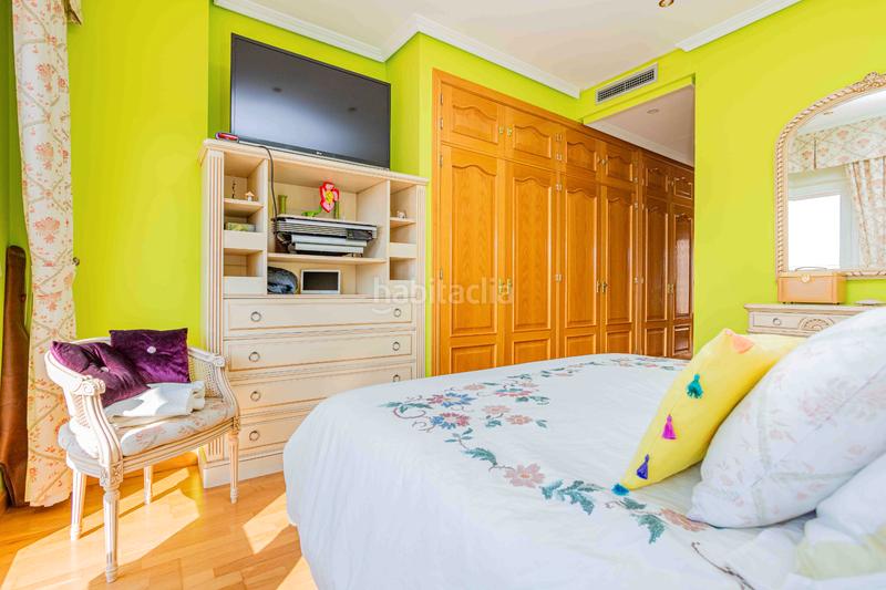 Foto 492fb16f-4aa8-40a4-bf20-857e0da31ded. Chalet la vivienda que estás buscando para tu familia! espectacular chalet independiente de 400 m2 con piscina sobre parcela de 1.000 m2 en Guadarrama