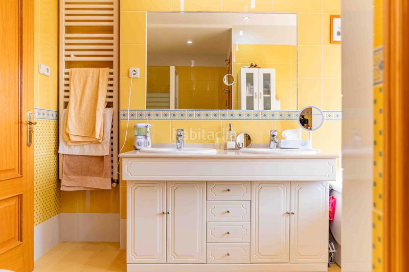 Foto 6fd82aca-e0f5-48d3-b5f5-0a7bcd59de64. Chalet la vivienda que estás buscando para tu familia! espectacular chalet independiente de 400 m2 con piscina sobre parcela de 1.000 m2 en Guadarrama