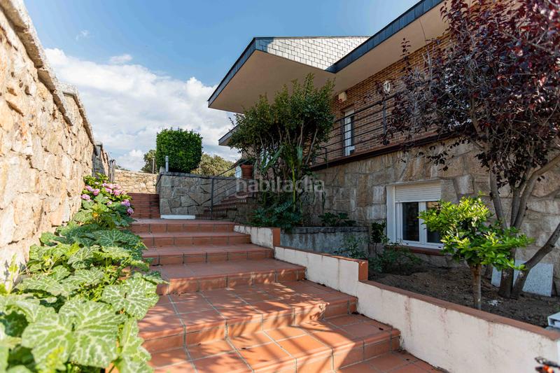 Foto 8c99f47d-8874-4e84-8687-091829f7d3f2. Chalet la vivienda que estás buscando para tu familia! espectacular chalet independiente de 400 m2 con piscina sobre parcela de 1.000 m2 en Guadarrama