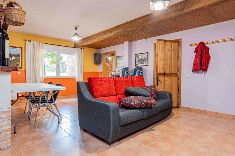 Foto dd45d1fd-c08c-43ef-9d52-4809c4cec0d3. Chalet la vivienda que estás buscando para tu familia! espectacular chalet independiente de 400 m2 con piscina sobre parcela de 1.000 m2 en Guadarrama