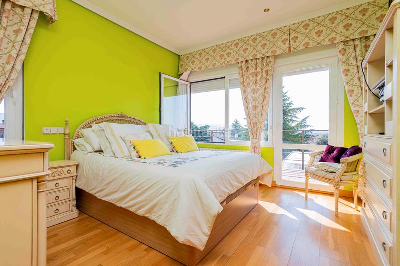Foto e96a3c27-8375-40c2-ba23-f04039580258. Chalet la vivienda que estás buscando para tu familia! espectacular chalet independiente de 400 m2 con piscina sobre parcela de 1.000 m2 en Guadarrama