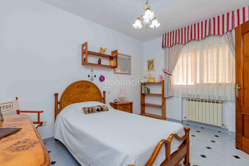 Foto 0b330df4-f407-40b9-9c9b-ee0d434e23a0. Chalet mpresionante y acogedor chalet , con espectaculares vistas. amplia vivienda de 270m2 construidos en parcela de 450m en Moralzarzal