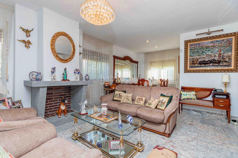 Foto 5655b827-2e3b-471d-9806-254141f96205. Chalet mpresionante y acogedor chalet , con espectaculares vistas. amplia vivienda de 270m2 construidos en parcela de 450m en Moralzarzal