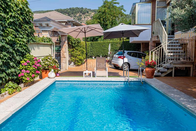 Foto 9d2f438f-8bd8-40af-873b-86cb63e87582. Chalet mpresionante y acogedor chalet , con espectaculares vistas. amplia vivienda de 270m2 construidos en parcela de 450m en Moralzarzal
