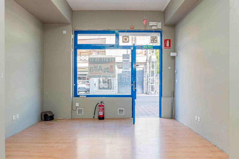 Foto 6c6ced96-11b3-4e1e-9a58-060d8a045f9a. Local comercial en calle de antón 30 oportunidad de negocio! venta de local de 36m² en pleno  Centro , ideal como inversion en Moralzarzal
