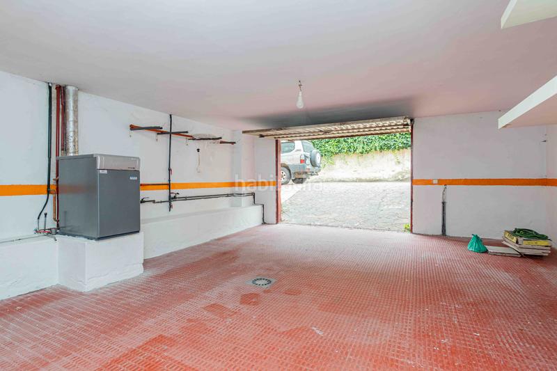 Foto 92643fd0-d31a-4732-893d-4303ba05e2dc. Casa adosada magnifico chalé adosado zona centro de 230m² construidos alfa home pone a la venta en exclusiva este magnífico y coque en Cerceda