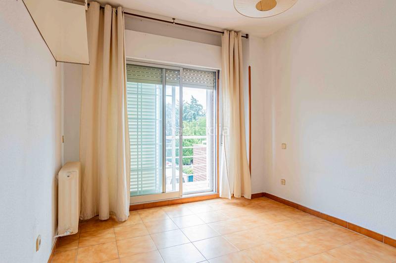 Foto a1d0143e-0030-404b-9c20-3fd491a8b055. Casa adosada magnifico chalé adosado zona centro de 230m² construidos alfa home pone a la venta en exclusiva este magnífico y coque en Cerceda