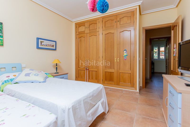 Foto 2d5823d2-ce7a-4c49-ab9d-da43aa59c998. Casa aparellada amb calefacció a Colegios Moralzarzal