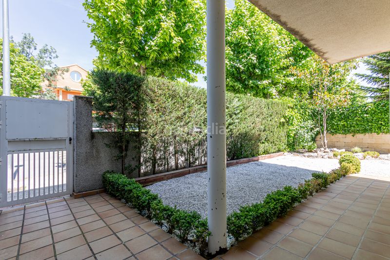 Foto c3927086-f414-47e8-a96a-a860e0863b16. Casa aparellada amb calefacció a Colegios Moralzarzal