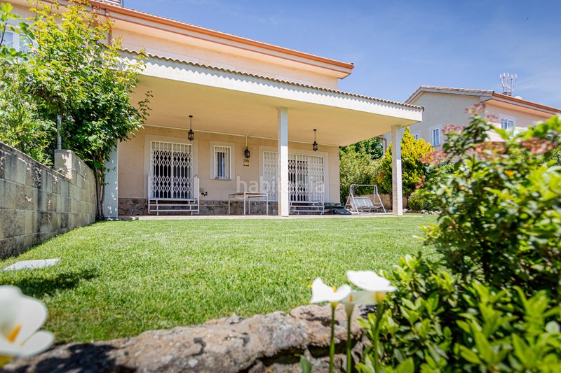 Foto cb723949-1c96-4c3a-9486-498a4648c241. Casa aparellada amb calefacció a Colegios Moralzarzal