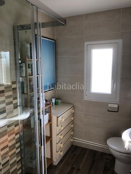 Foto f729ec46-5625-4bb9-8b0b-1ce066ebf9a8. Àtic amb xemeneia calefacció piscina a Navalquejigo-Los Arroyos Escorial (El)