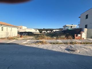 Terreny residencial a Calle de la Granja 14