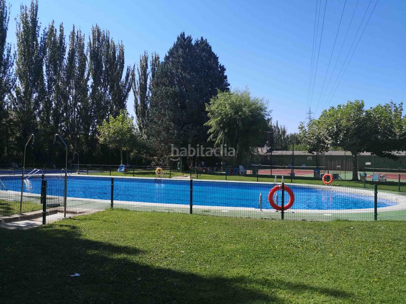 Foto c7117e93-add3-4f47-859a-8309b0fa7a4f. Pis amb xemeneia calefacció piscina a Parque de la Coruña-Las Suertes Collado Villalba