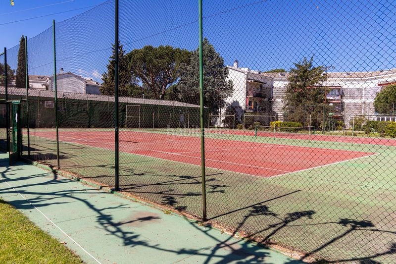 Foto da53ca1e-9fdf-4d6b-9abb-85004f626d34. Pis amb xemeneia calefacció piscina a Parque de la Coruña-Las Suertes Collado Villalba