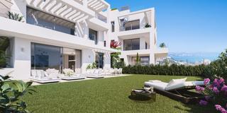Pis  Urbanizacion av sunset. Planta baja elevada con jardin privado
