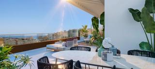 Apartamento  Avenida reina sofia. Apartamentos estepona centro con vistas al mar