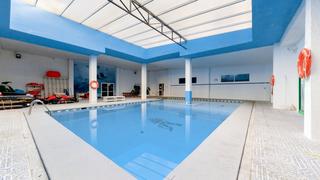 Local commercial à Avenida esmeraldas las 5. Gran local comercial de 1295m2 en benalmadena