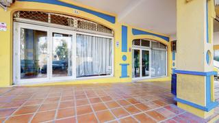 Local Comercial a Avenida esmeraldas las 5. Gran local comercial de 1295m2 en benalmadena