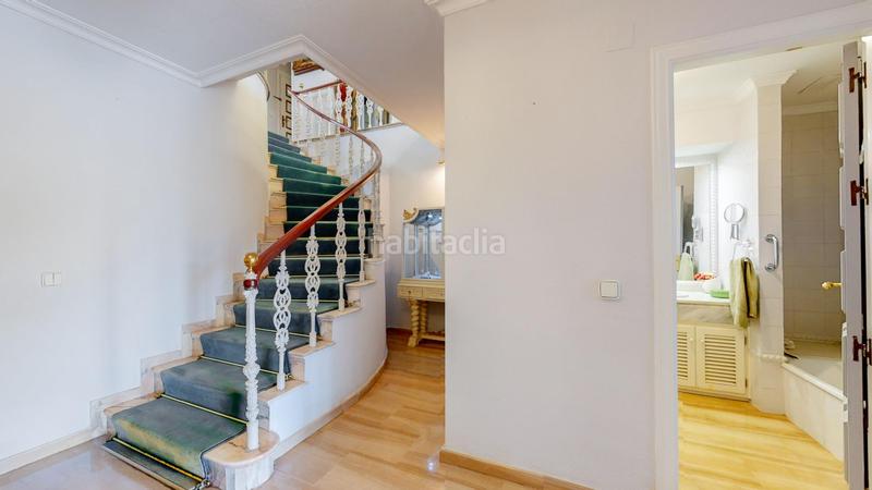 Foto 376b4ae7-e0a4-4cad-8fce-640236dd7b1a. Ático se vende ático dúplex en Castillo Sohail - Myramar Fuengirola