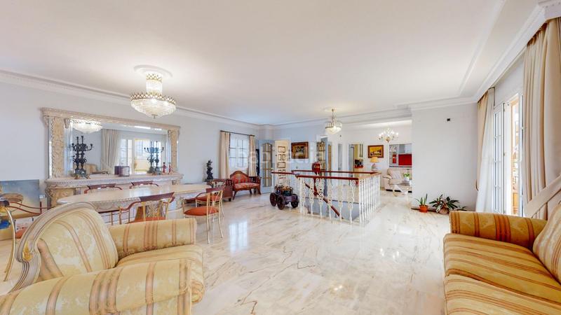 Foto 54b7a1f6-0e86-41d2-8e74-d4614f8a8119. Ático se vende ático dúplex en Castillo Sohail - Myramar Fuengirola
