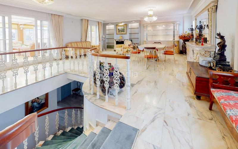 Foto 91d0910c-bbeb-4c8e-a7a7-3f6d3aef2a76. Ático se vende ático dúplex en Castillo Sohail - Myramar Fuengirola