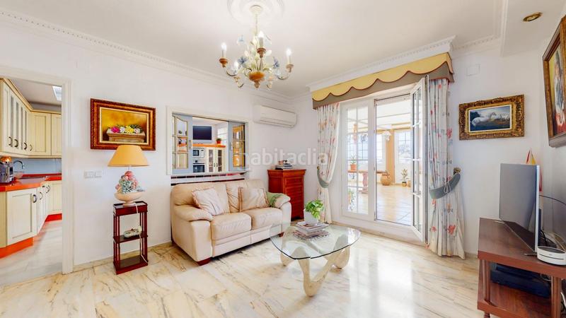Foto c7c917f3-7a8c-4ea0-9439-40d2b75b0216. Ático se vende ático dúplex en Castillo Sohail - Myramar Fuengirola
