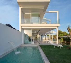 Xalet  De los jazmines-valdeolle. Promoción villas de lujo en marbella a 900 metros de la playa